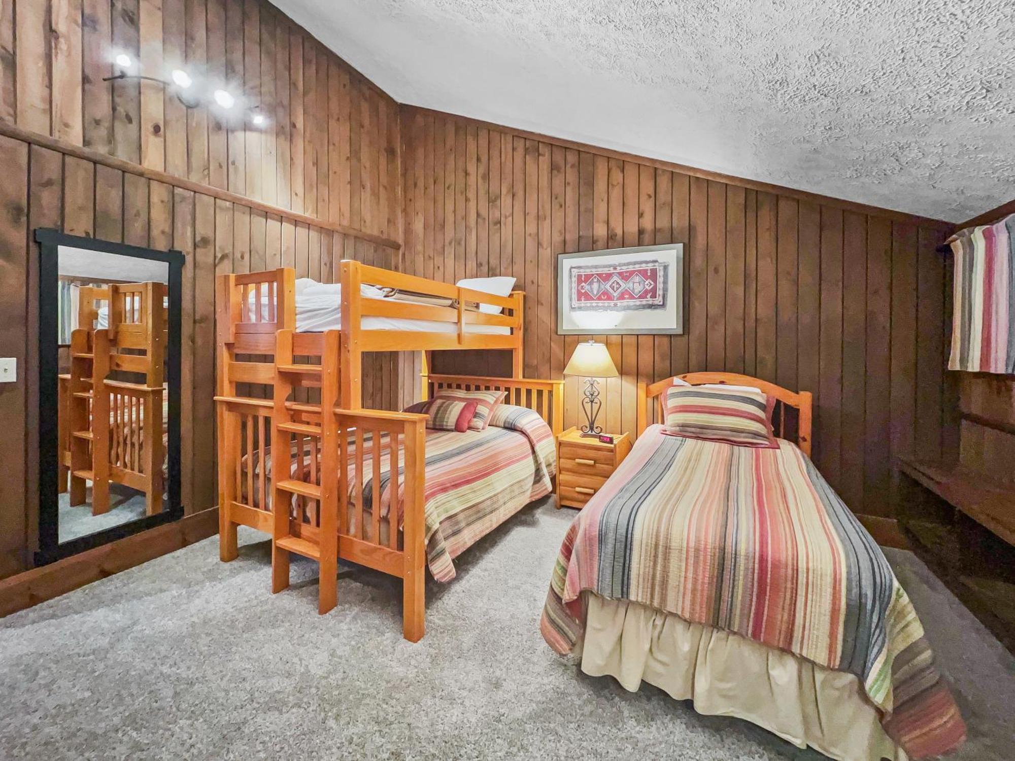 Wabasso 8 Cozy Snowshoe Retreat Covered Ez Parking Wifi Deck Экстерьер фото